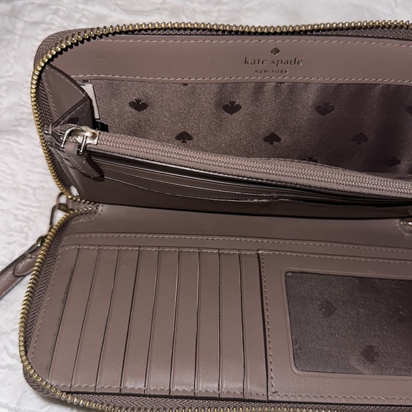 Kate Spade Wallet - Picture 3 of 5